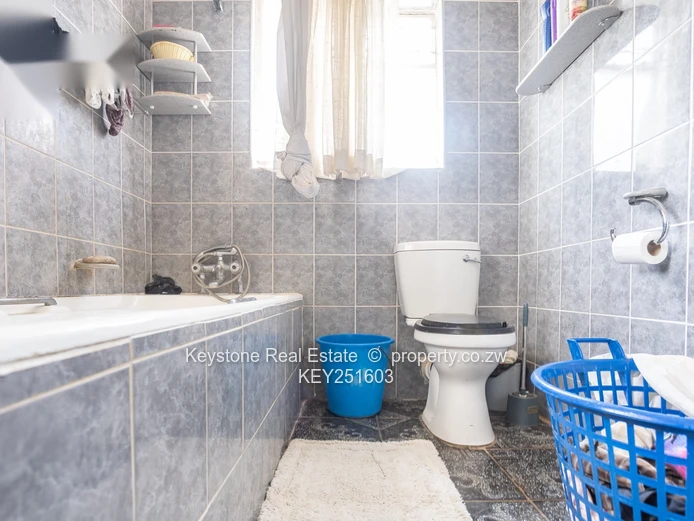 5 Bed Split Level Family Home for Sale (Sole Mandate)
