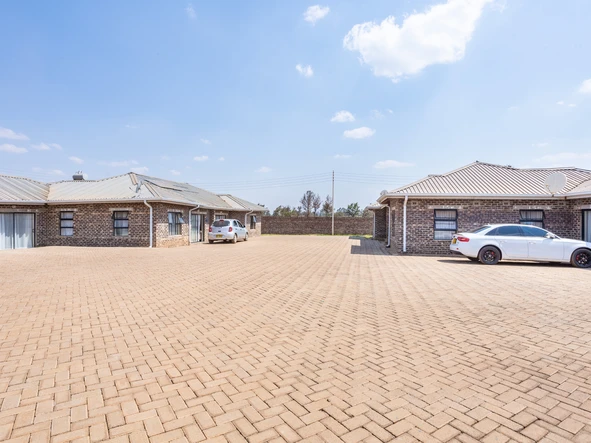 36 Bedroom Garden Flat