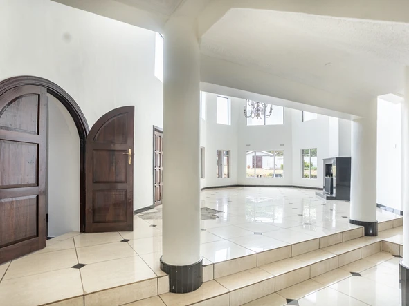 7 Bedroom House