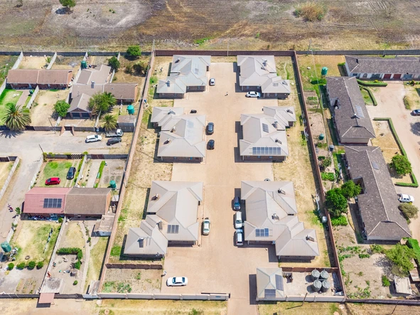 36 Bedroom Garden Flat