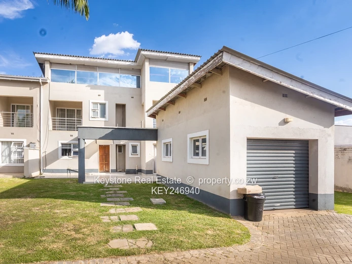 4 Bed Townhouse For Sale