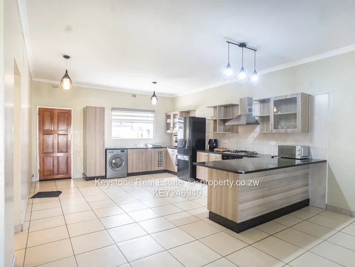 4 Bed Townhouse For Sale
